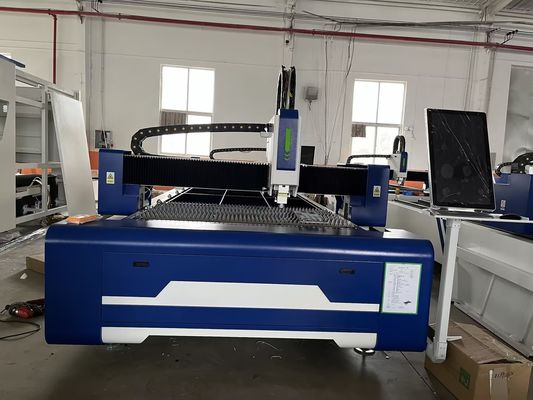 GX-3015E Μηχανή κοπής μετάλλων με λέιζερ CNC 20mm Μονάδα κοπής 120m/min Ψύξη με νερό