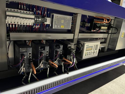 Λειτουργία αυτόματης εστίασης 1000kw 2000kw 3000kw Μηχανή κοπής laser CNC για laser cutter ινών φύλλου μετάλλου από Au3tech/Cypcut Control System