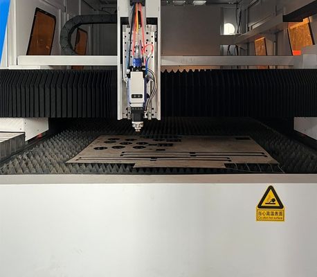 Schneider Electric-France Fiber Laser Cutting Machine GONXING Καλύτερη μηχανή κοπής μετάλλων για αναμεταδόσεις ατσάλινου ατσάλινου άνθρακα